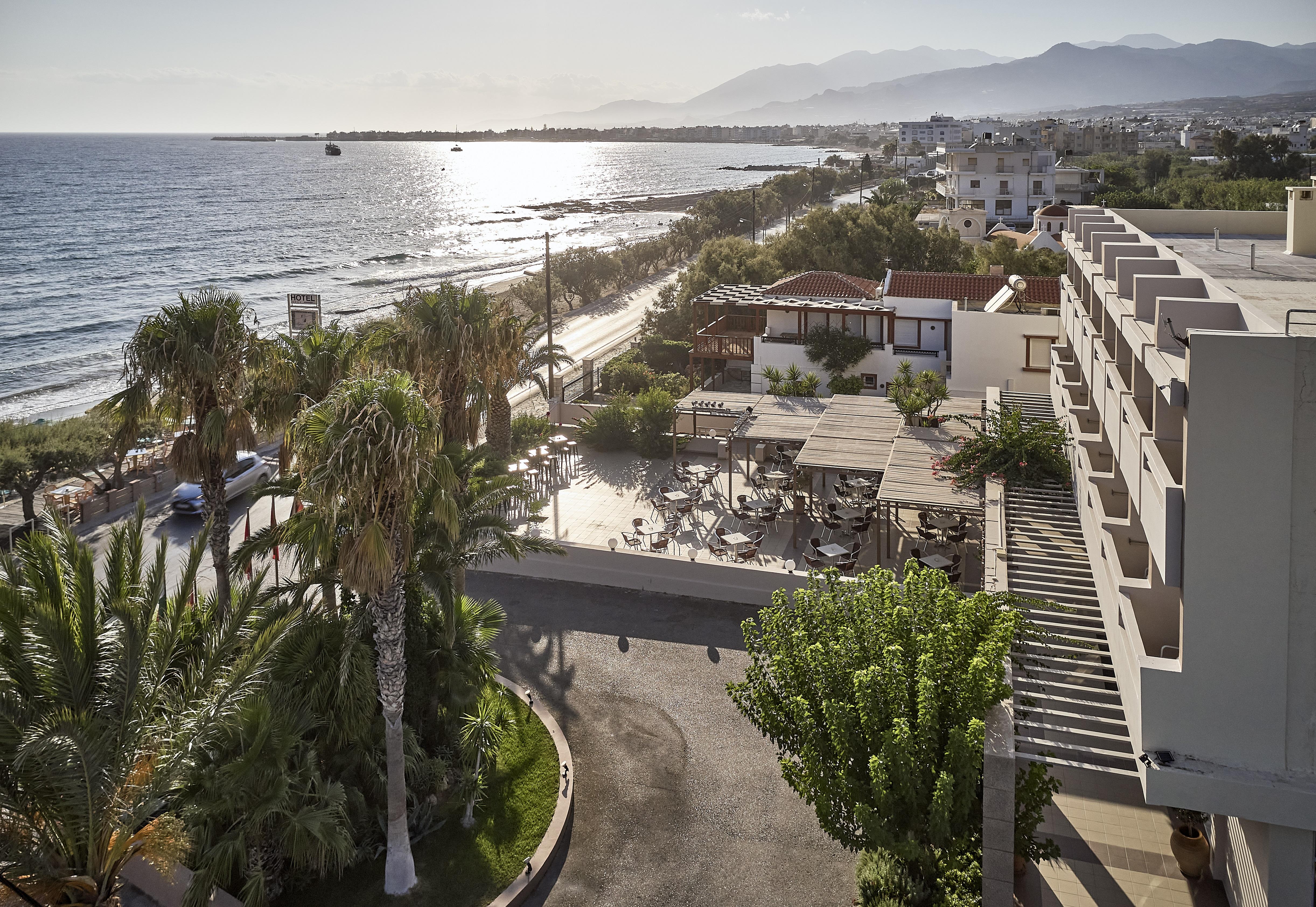 Tylissos Beach Hotel - Adults Only Ierápetra Eksteriør billede