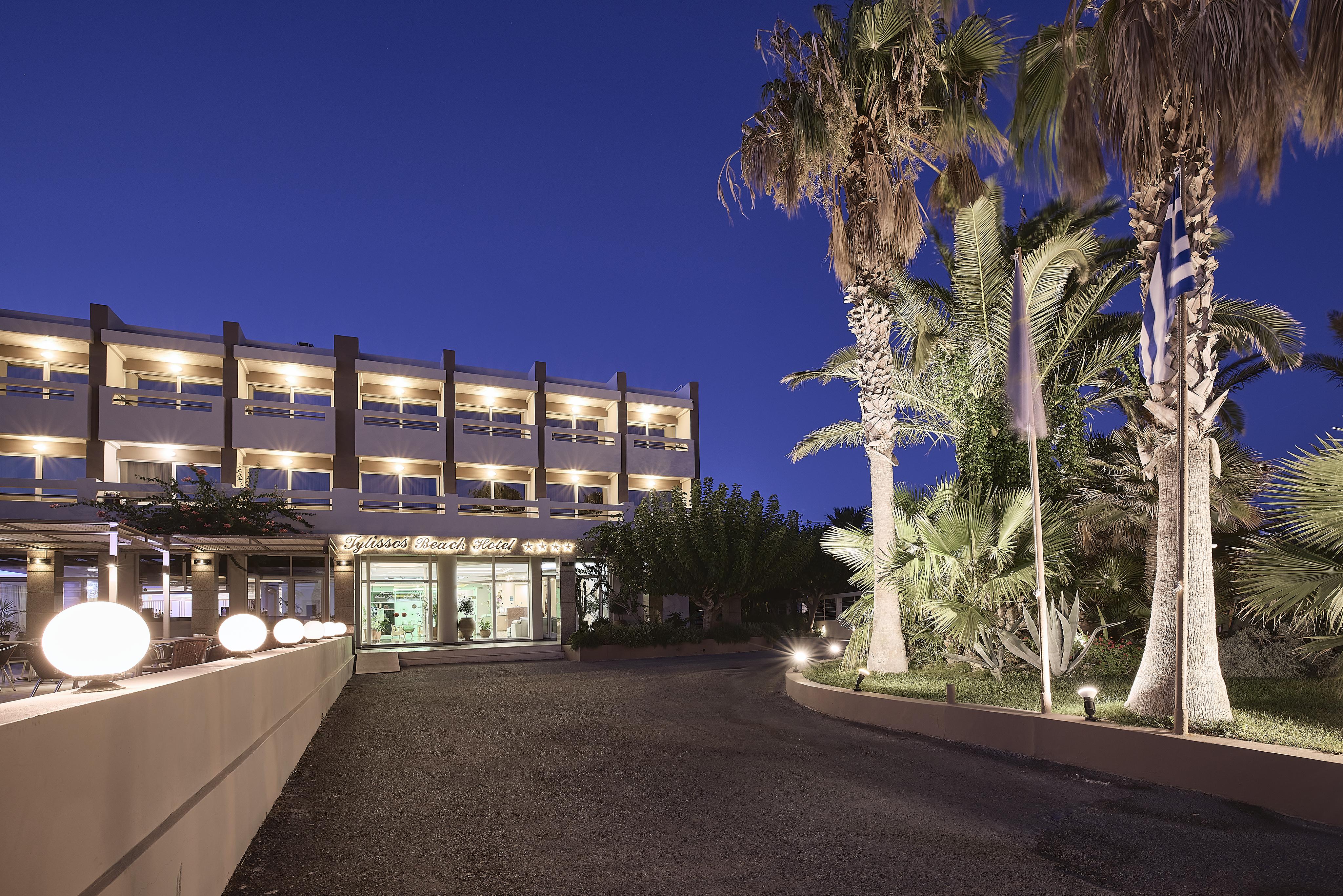 Tylissos Beach Hotel - Adults Only Ierápetra Eksteriør billede