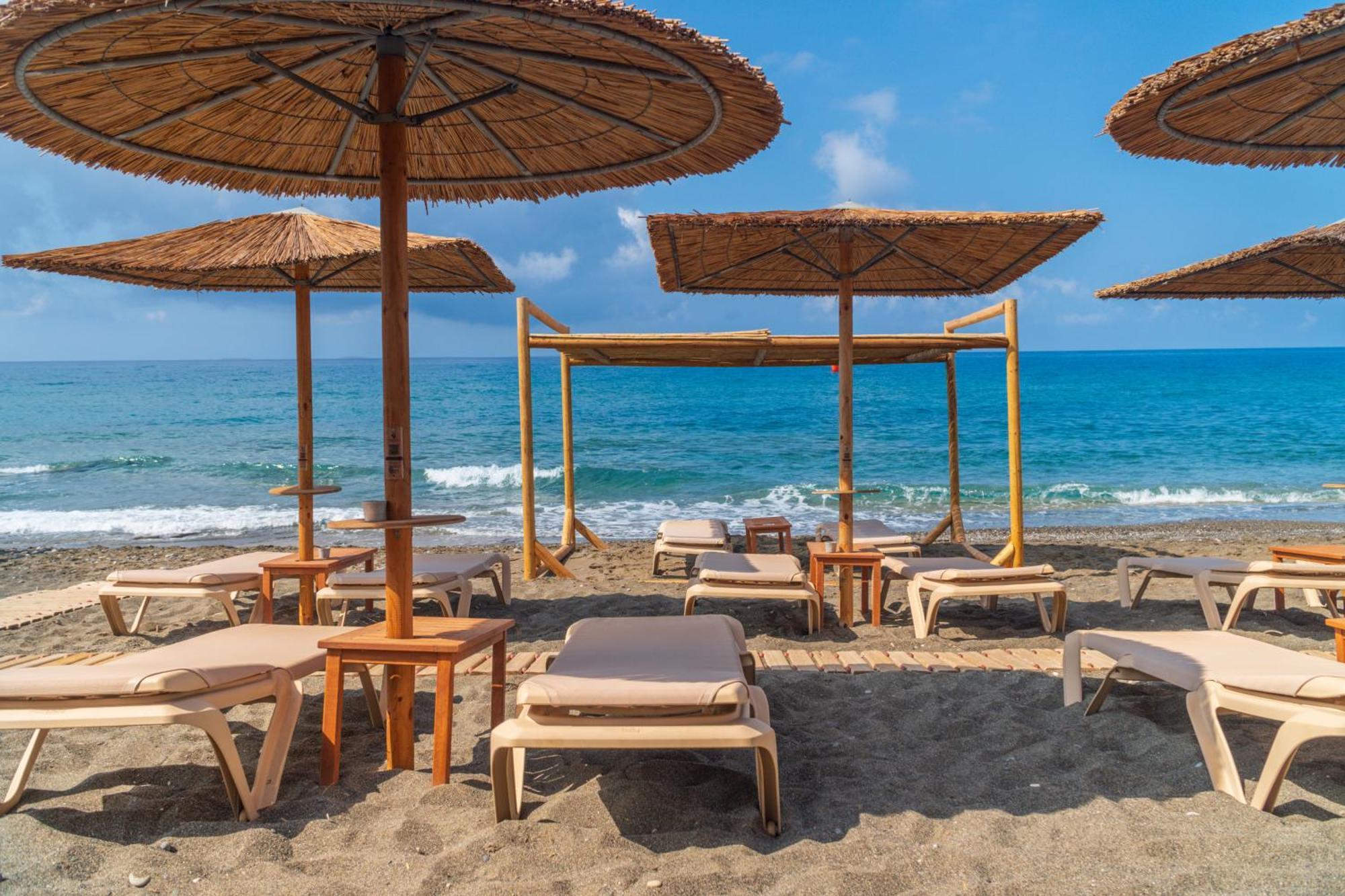 Tylissos Beach Hotel - Adults Only Ierápetra Eksteriør billede