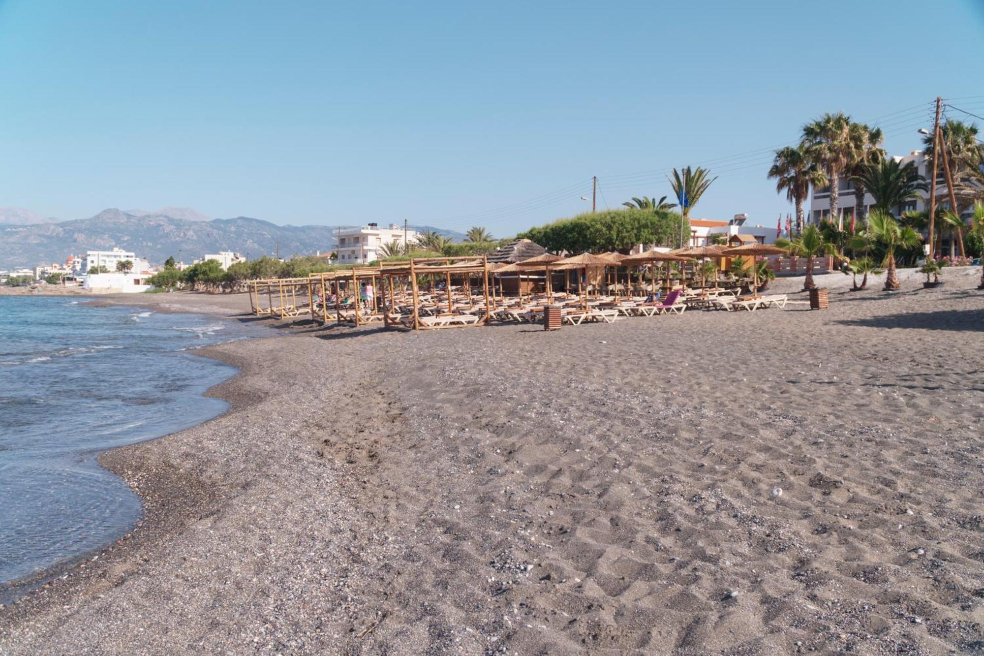 Tylissos Beach Hotel - Adults Only Ierápetra Eksteriør billede
